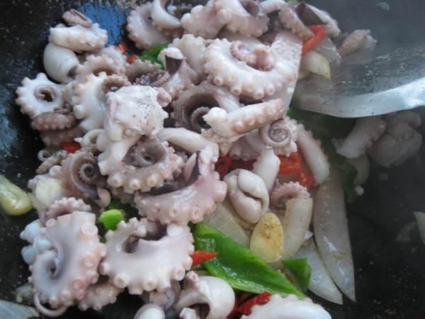 网红八爪鱼吃瓜爆料视频,揭秘娱乐圈幕后真相 第3张 网红八爪鱼吃瓜爆料视频,揭秘娱乐圈幕后真相 第3张