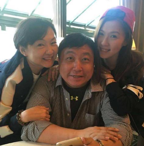 王晶老婆爆料新闻,娱乐圈背后的惊人真相 第2张 王晶老婆爆料新闻,娱乐圈背后的惊人真相 第2张
