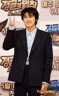 娱乐爆料男团有哪些人物,揭秘娱乐爆料中的顶级男团阵容